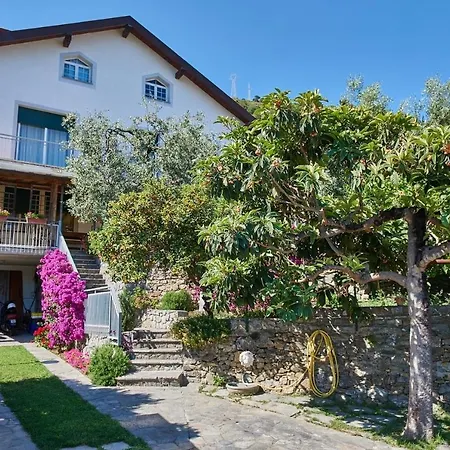 B&B Villa Karen Alojamento de Acomodação e Pequeno-almoço